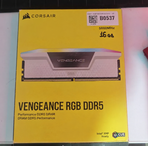Оперативная память Corsair DDR5 16 ГБ 5600 МГц image 2 blur bg