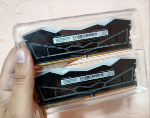 Оперативная память T-Force Delta RGB DDR5 2×16 ГБ 5600 МГц image 2 blur bg