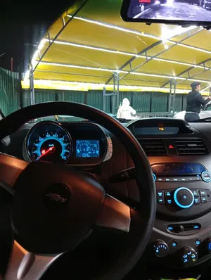 Chevrolet Spark image 1 blur bg