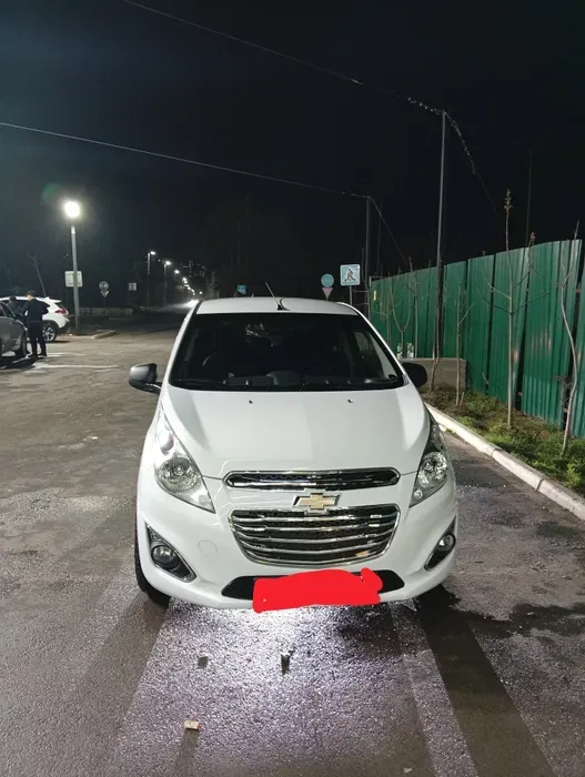 Chevrolet Spark image 2