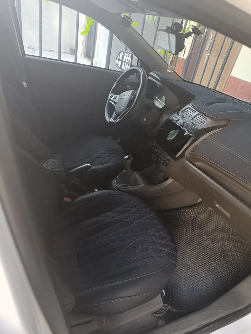 Chevrolet Cobalt image 5