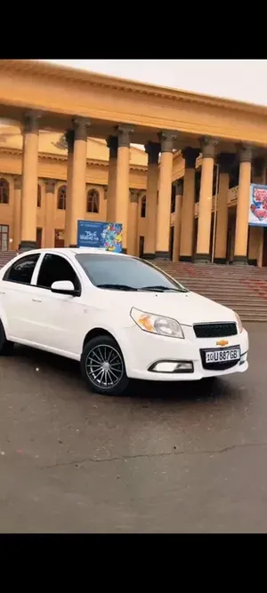 Chevrolet Nexia image 1 blur bg