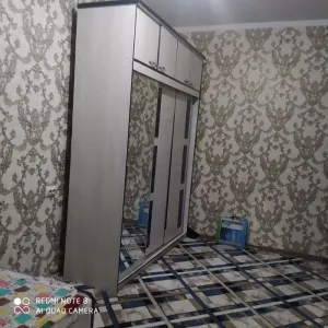 Комната с хозяином image 4 blur bg