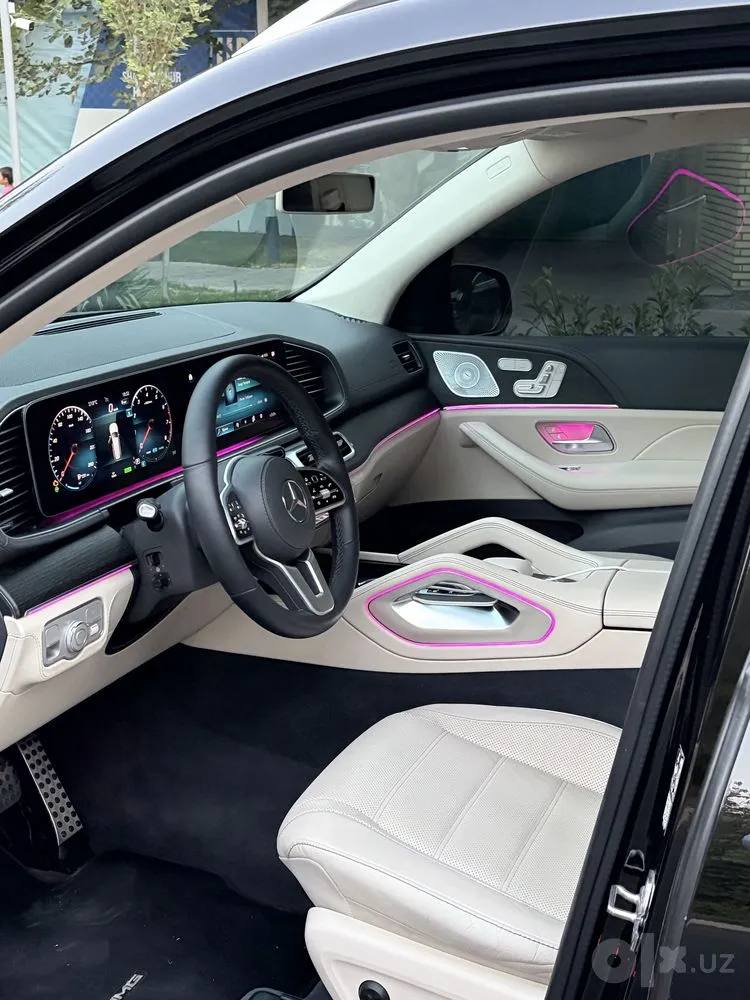Mercedes-Benz GLS image 2