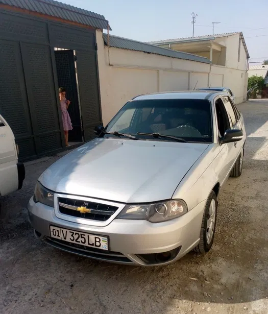 Chevrolet Nexia 2 image 1