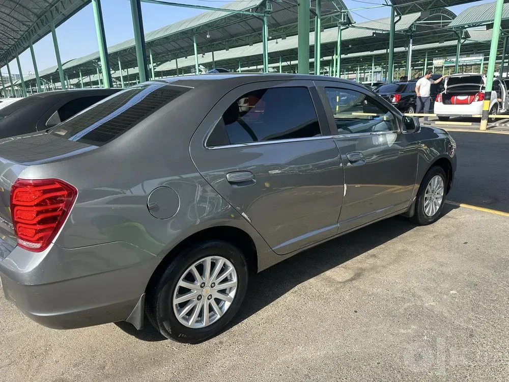 Chevrolet Cobalt image 1