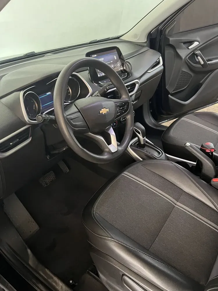 Chevrolet Tracker 2 Chevrolet Tracker image 2