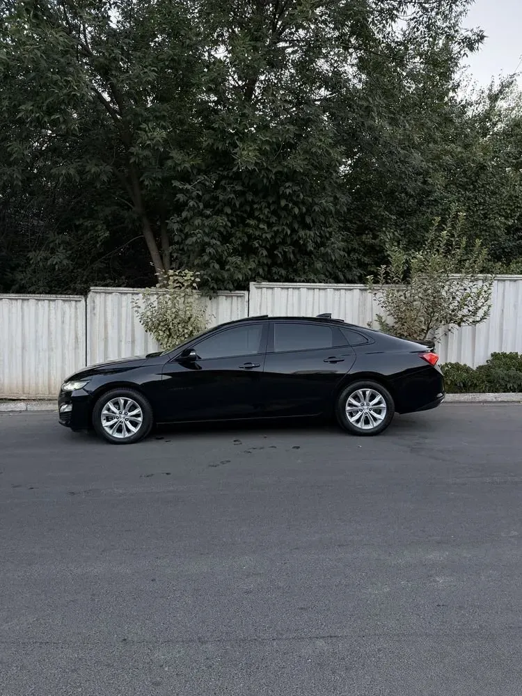 Chevrolet Malibu 2 image 3