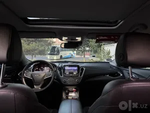 Chevrolet Malibu 2 image 6 blur bg