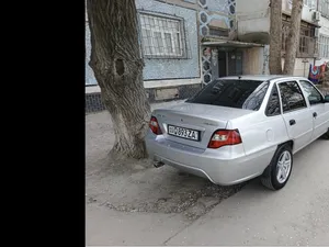 Chevrolet Nexia 2 image 2 blur bg