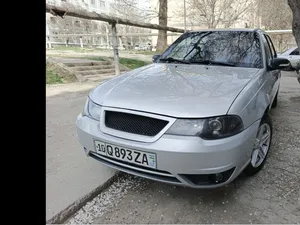 Chevrolet Nexia 2 image 3 blur bg