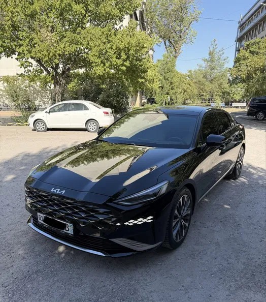Kia K8 image 2