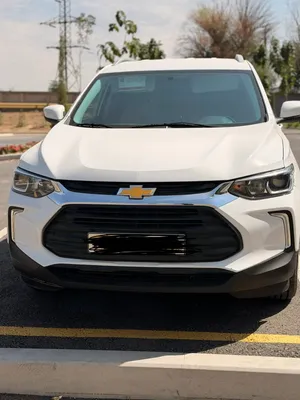 Chevrolet Tracker image 0 blur bg