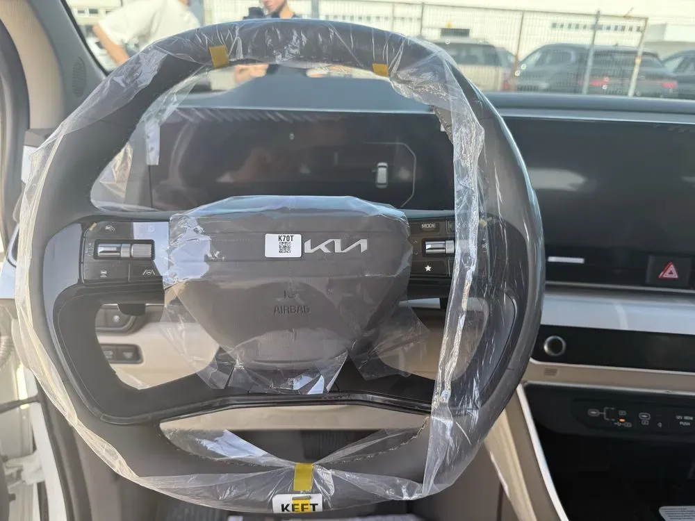 Kia Carnival 7 Kia Carnival image 7