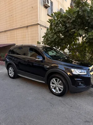 Chevrolet Captiva image 1 blur bg
