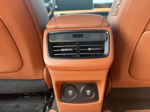 Kia K8 image 9 blur bg