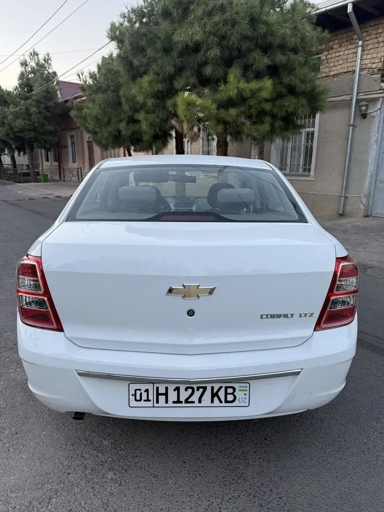Chevrolet Cobalt image 4