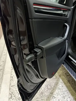 Skoda Kodiaq image 7 blur bg