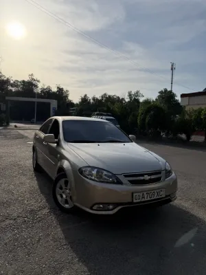 Transportation car listing image blur bg