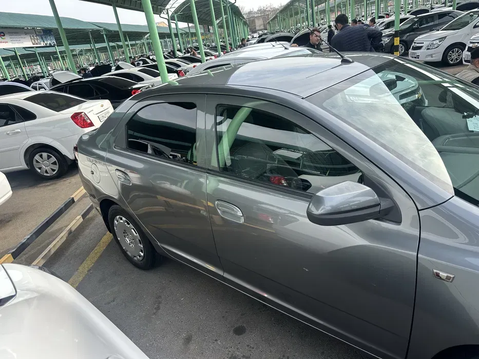Chevrolet Cobalt 2015 used image 2