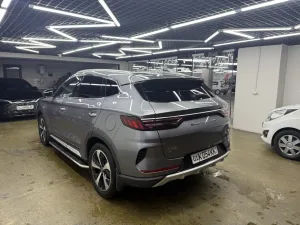 BYD Song Plus 2023 used image 5 blur bg