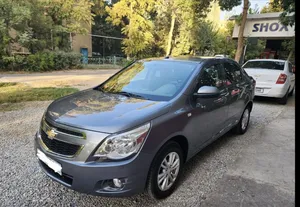 Chevrolet Cobalt image 1 blur bg