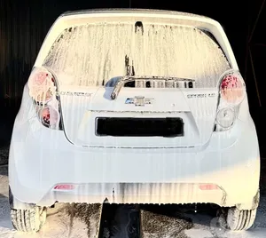 Chevrolet Spark image 1 blur bg