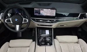 BMW X5 image 4 blur bg
