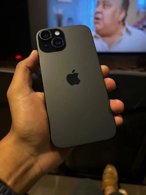 Apple iPhone 15 image 0