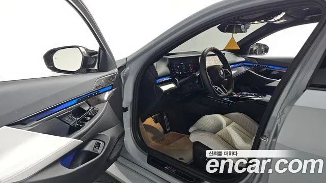 BMW M5 image 3