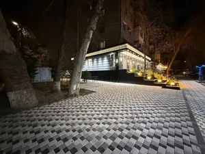 Офис image 1 blur bg