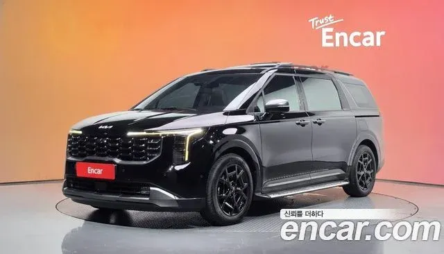 Kia Carnival image 0
