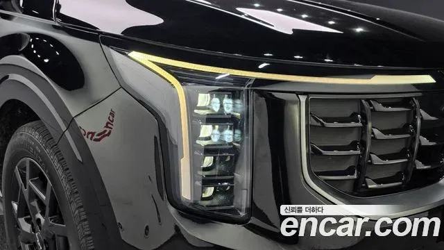 Kia Carnival image 3