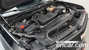 Cadillac Escalade image 8 blur bg