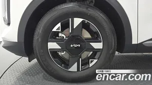 Kia Sportage image 4 blur bg