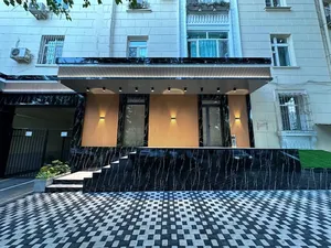 Офис image 1 blur bg