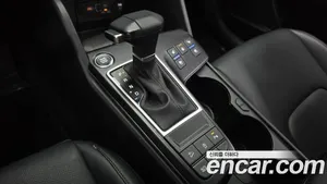Kia Sportage image 6 blur bg