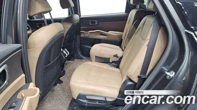 Kia Sorento image 6
