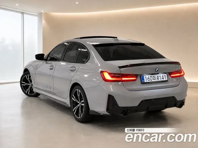BMW 3 Series image 0