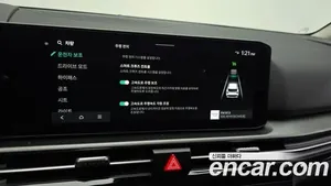 Kia Sportage image 8 blur bg