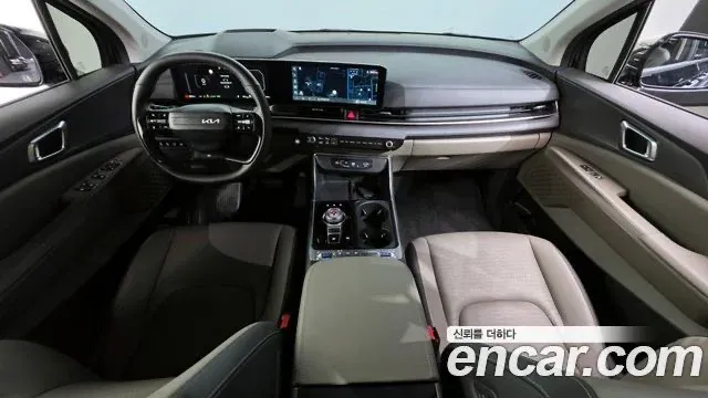 Kia Carnival image 8