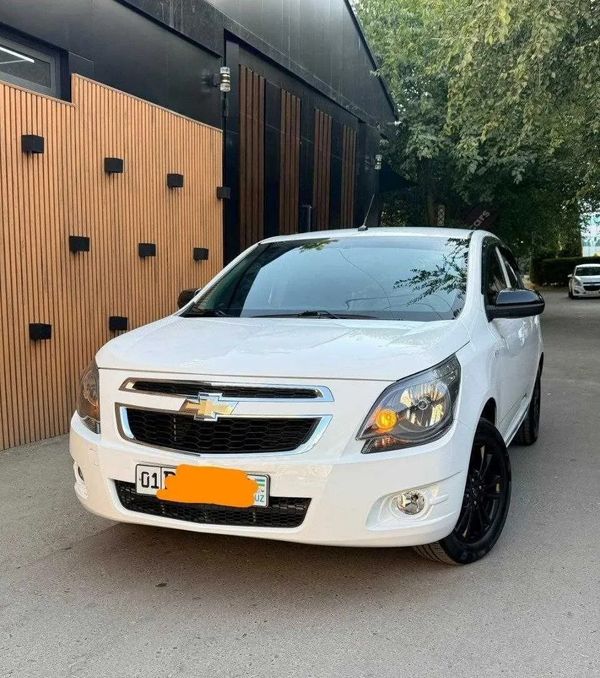 Chevrolet Cobalt blur bg