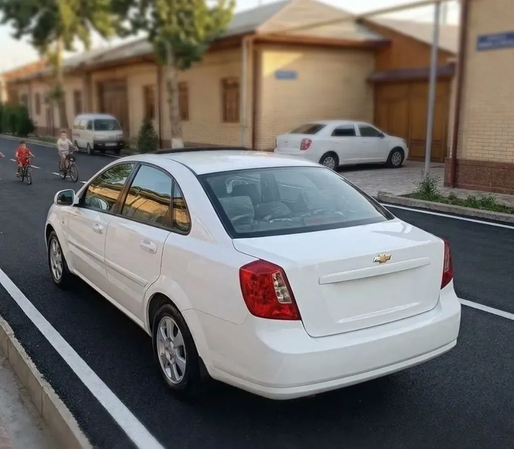 Chevrolet Gentra image 0