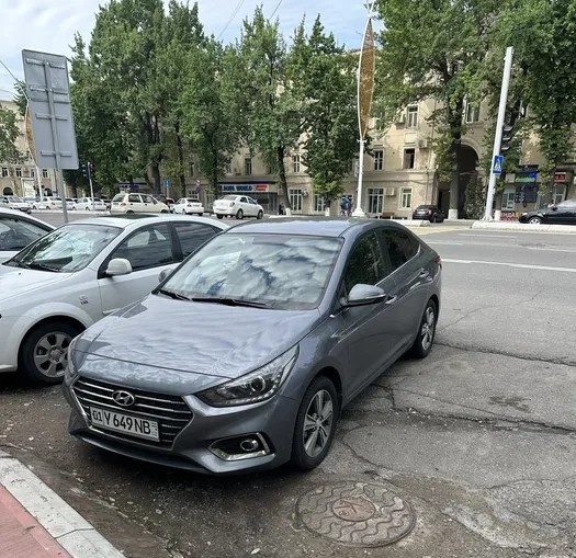 Hyundai Accent image 0
