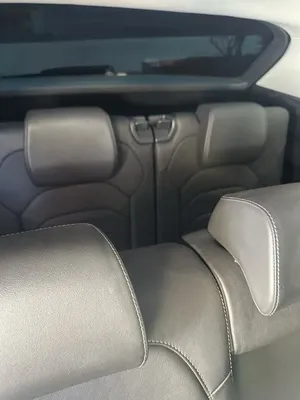 Skoda Kodiaq image 6 blur bg