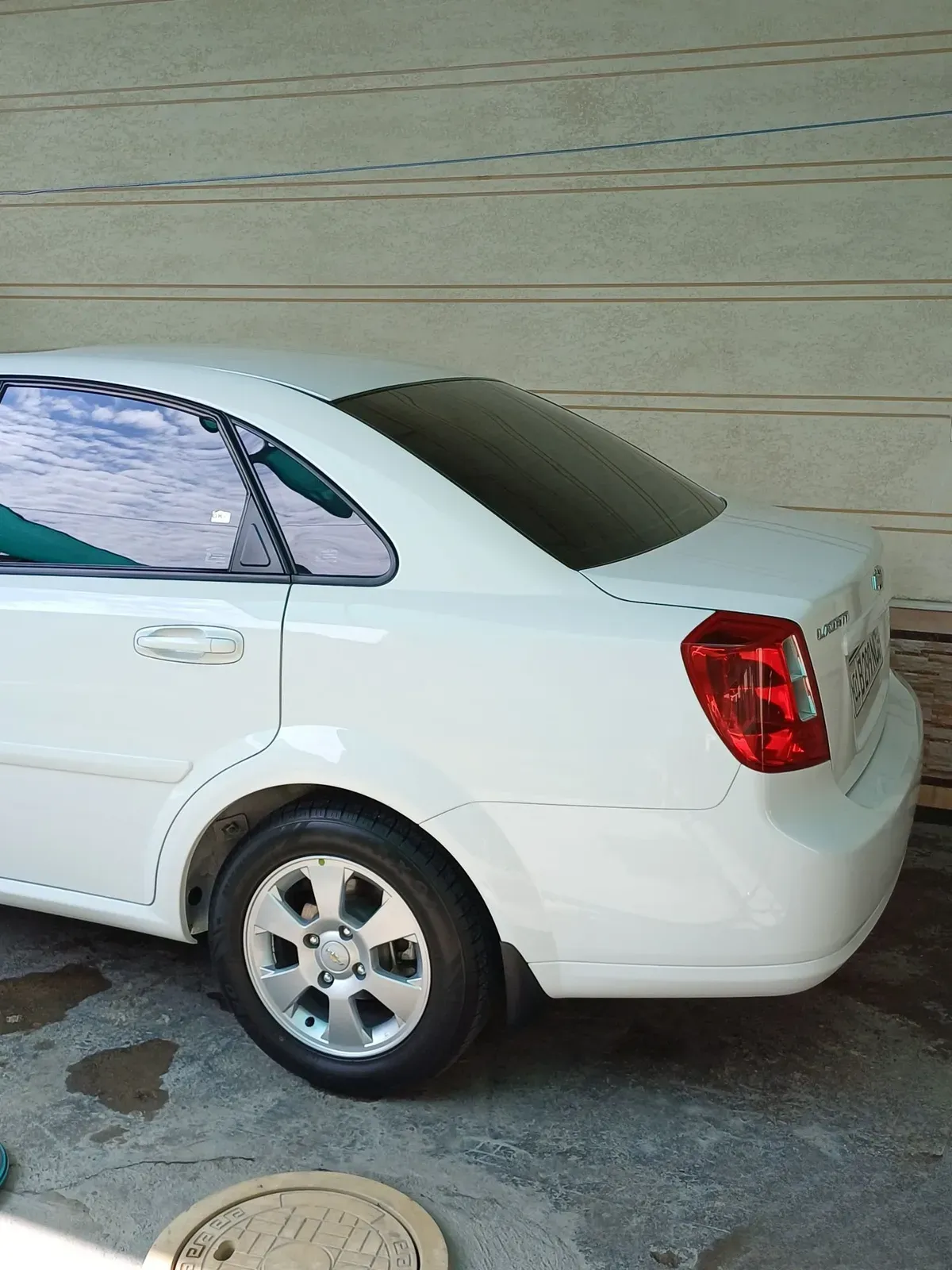 Chevrolet Gentra image 1