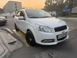 Chevrolet Nexia 3 image 1 blur bg