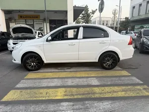Chevrolet Nexia 3 image 2 blur bg
